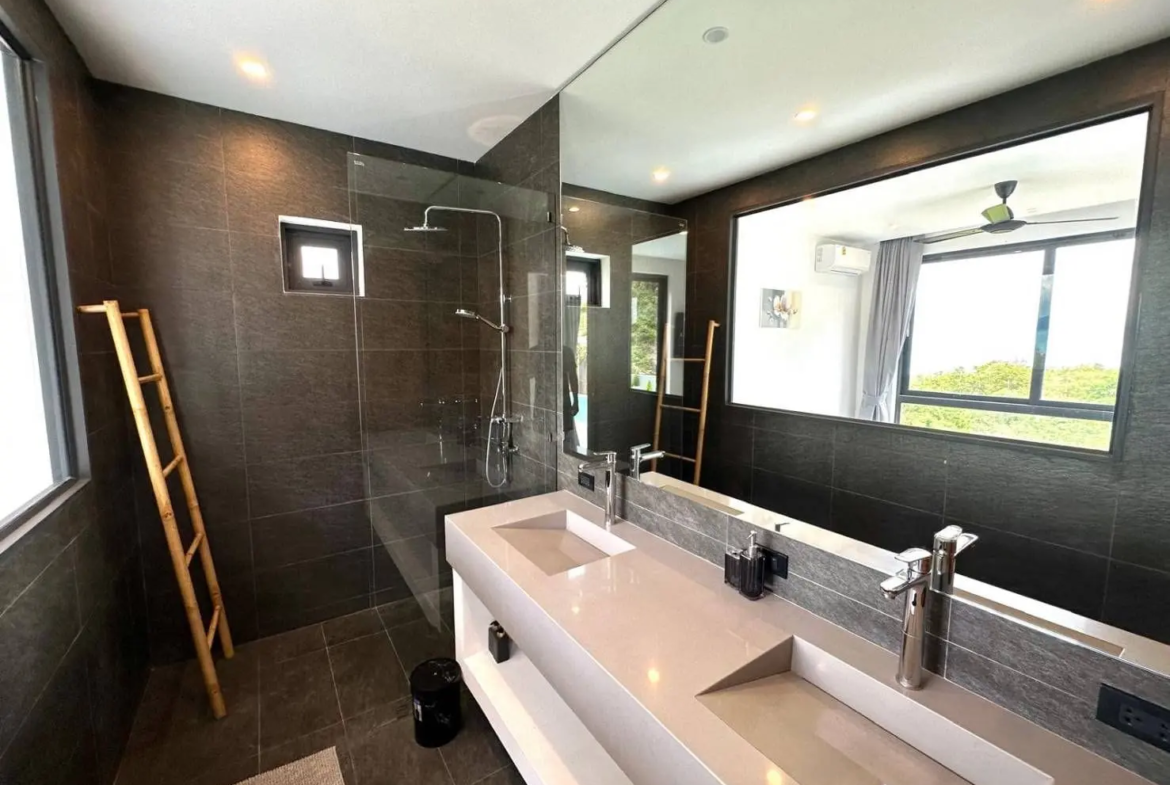Modern 3-Bedroom Sea View Pool Villa for Sale in Bophut, Koh Samui