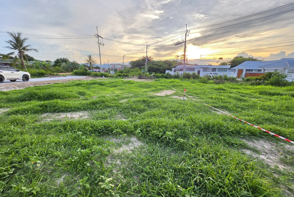 Land for Sale: Plai Laem Soi 4