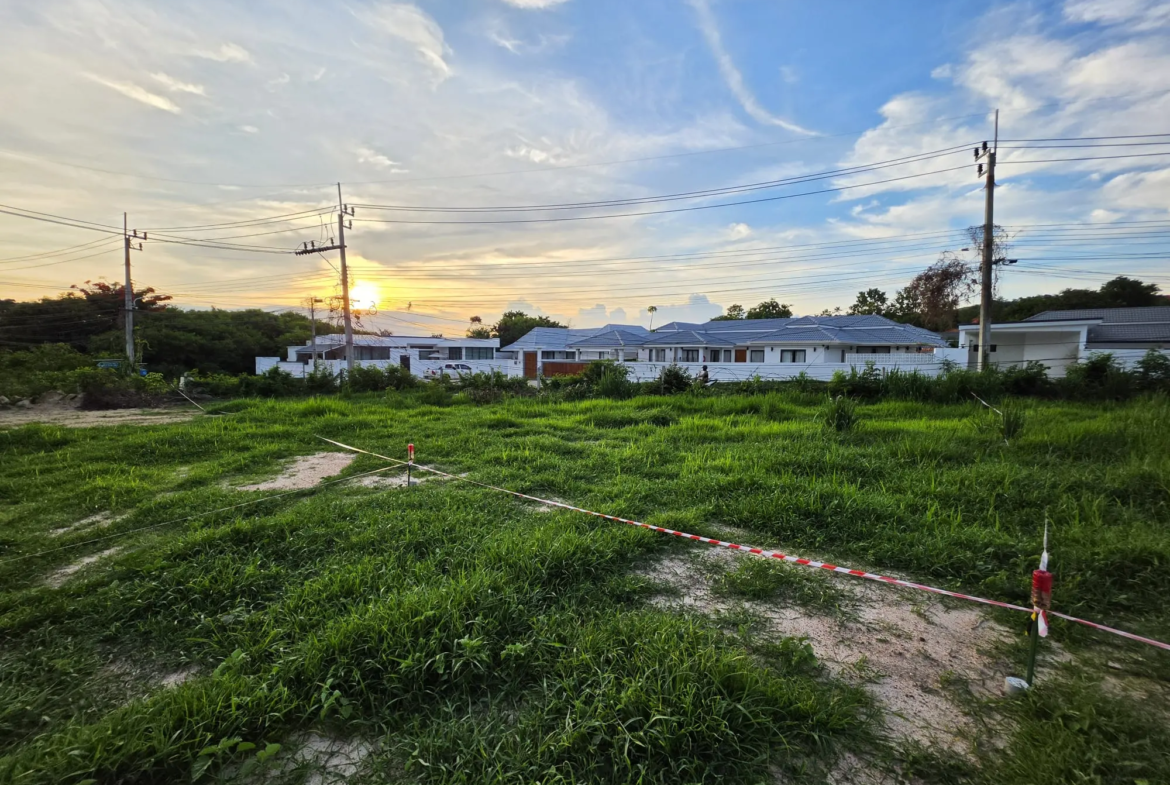 Land for Sale: Plai Laem Soi 4
