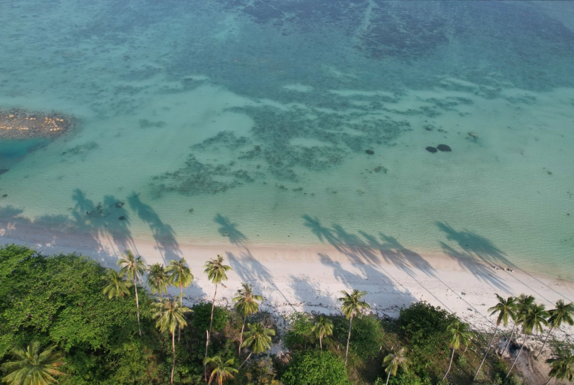 Beachfront Land for Sale in Koh Samui | 6 Rai 2 Ngan 22 Sq.wah in Hua Thanon, Lamai
