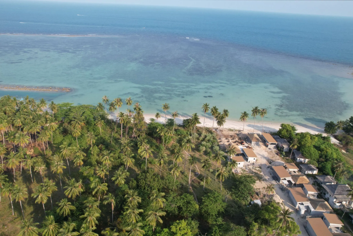 Beachfront Land for Sale in Koh Samui | 6 Rai 2 Ngan 22 Sq.wah in Hua Thanon, Lamai