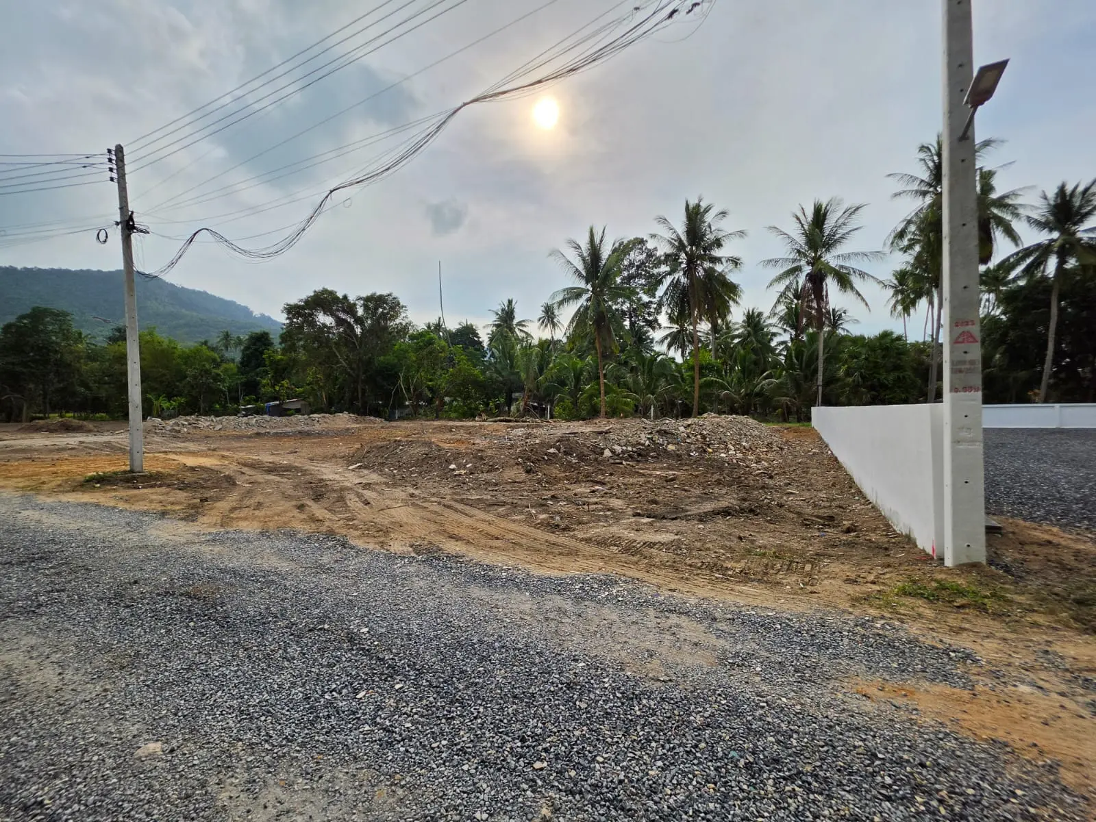 ขายที่ดินแม่น้ำซอย_7_21 Land for Sale in Mae Nam Soi 7, Koh Samui – Prime Subdivided Plots with Red Title Deed (Chanote)